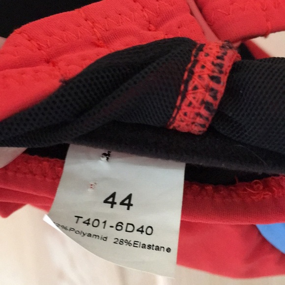 Bikini - Picture 4 of 8